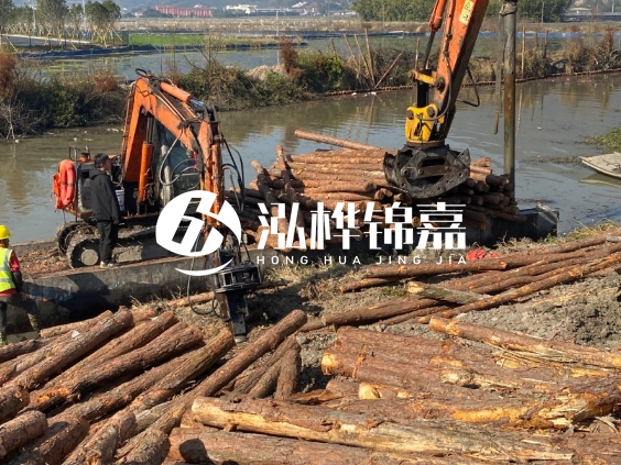 湖南松木樁批發(fā)廠家-5米松木樁批發(fā)1000根有優(yōu)惠嗎？