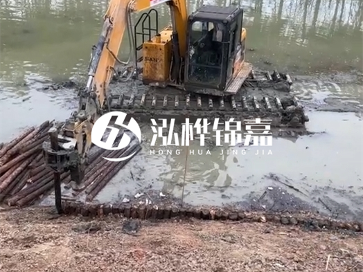 河道木材松木樁怎么選？河道工程用什么規(guī)格松木樁？