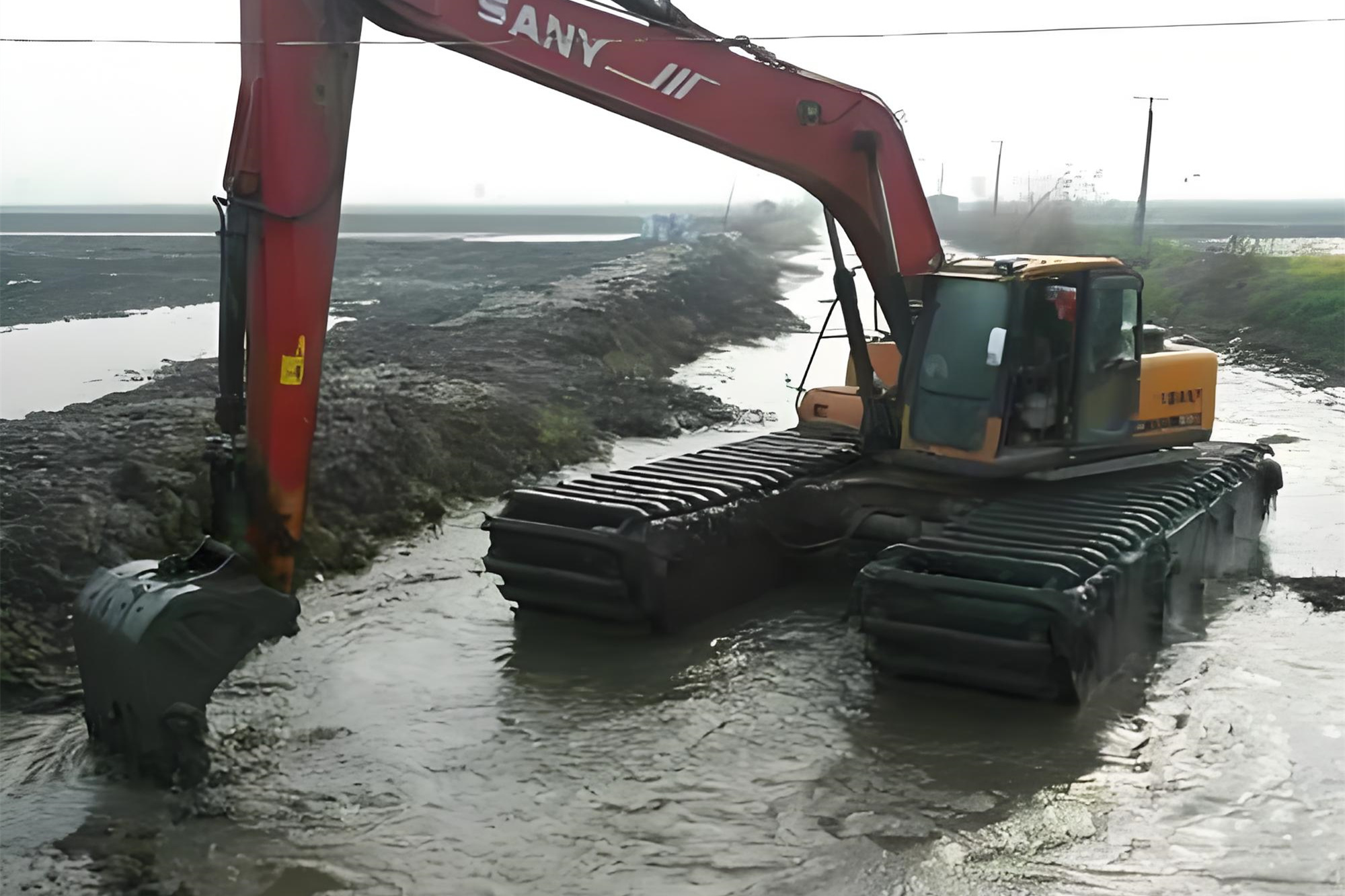 湖南益陽(yáng)挖機(jī)清淤施工隊(duì) - 挖機(jī)加長(zhǎng)臂清淤的施工效率怎么樣？