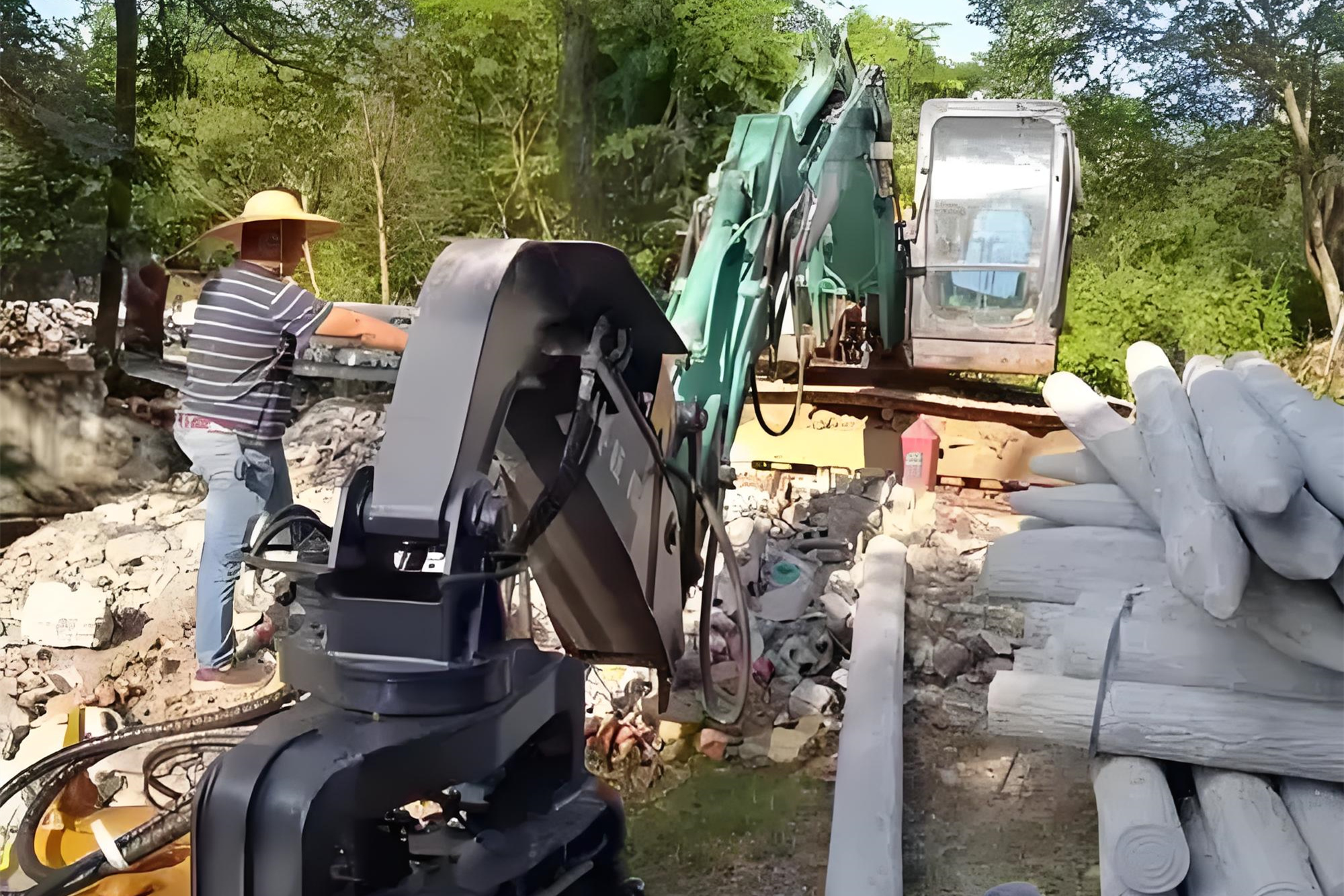 水泥樁批發(fā)廠家泓樺錦嘉-水泥仿木樁抗洪水沖刷的能力怎么樣？