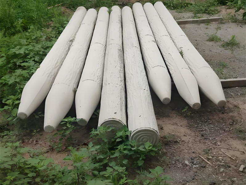 水泥樁批發(fā)廠家泓樺錦嘉-水泥仿木樁適合哪些場(chǎng)景使用？