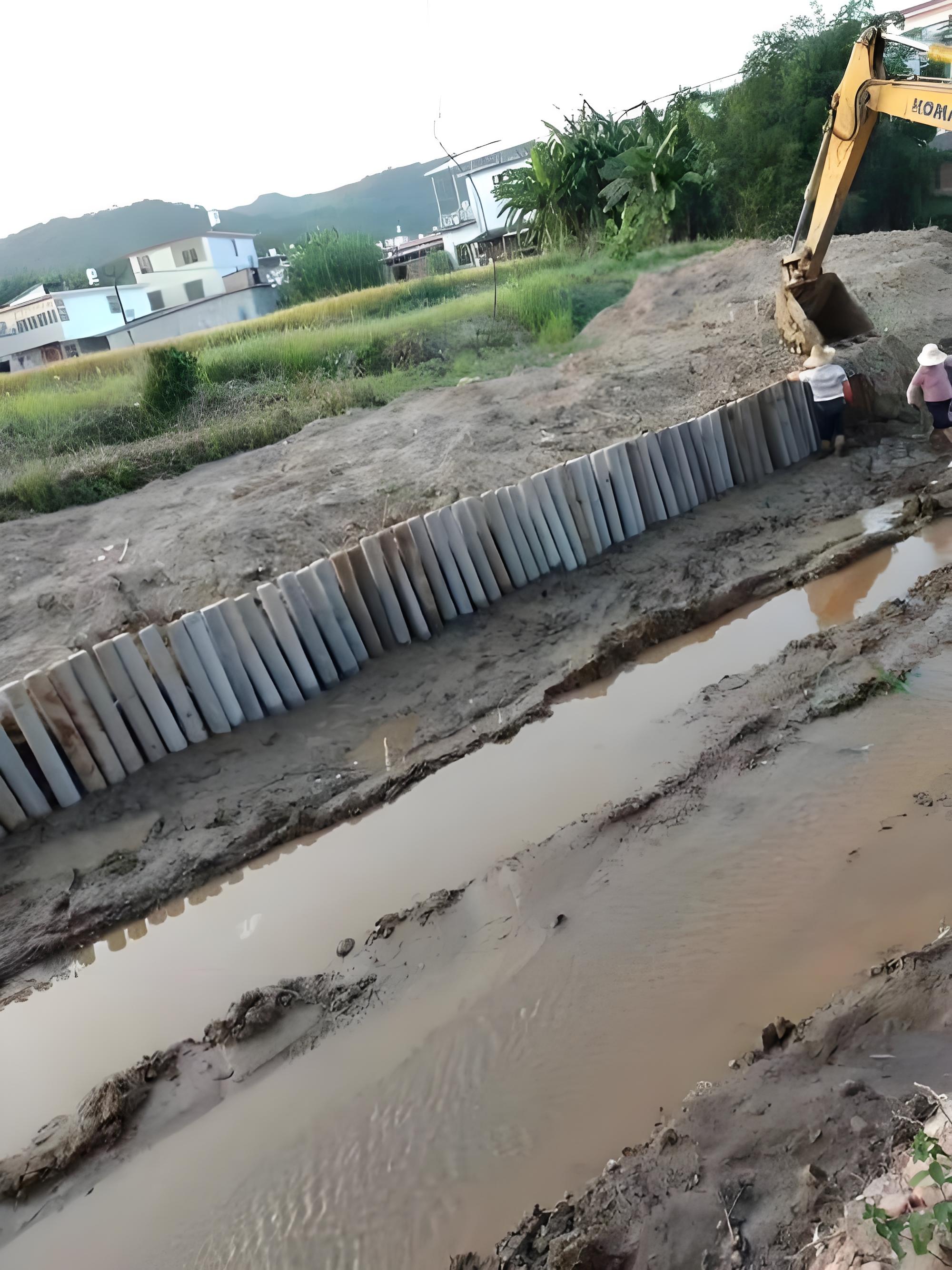 水泥樁廠(chǎng)家泓樺錦嘉-水泥樁在淤泥質(zhì)河床如何防沉降？
